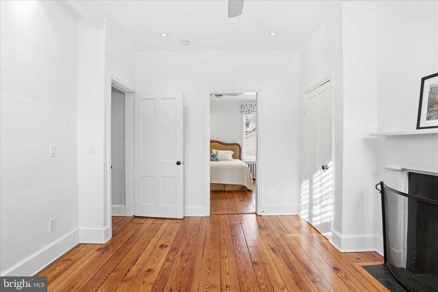 3011 DUMBARTON ST NW, WASHINGTON, District Of Columbia 20007, 3 Bedrooms Bedrooms, ,2 BathroomsBathrooms,Residential,For sale,3011 DUMBARTON ST NW,DCDC2230792 MLS # DCDC2230792 3011 DUMBARTON ST NW, WASHINGTON, District Of Columbia 20007, 3 Bedrooms Bedrooms, ,2 BathroomsBathrooms,Residential,For sale,3011 DUMBARTON ST NW,DCDC2230792 MLS # DCDC2230792