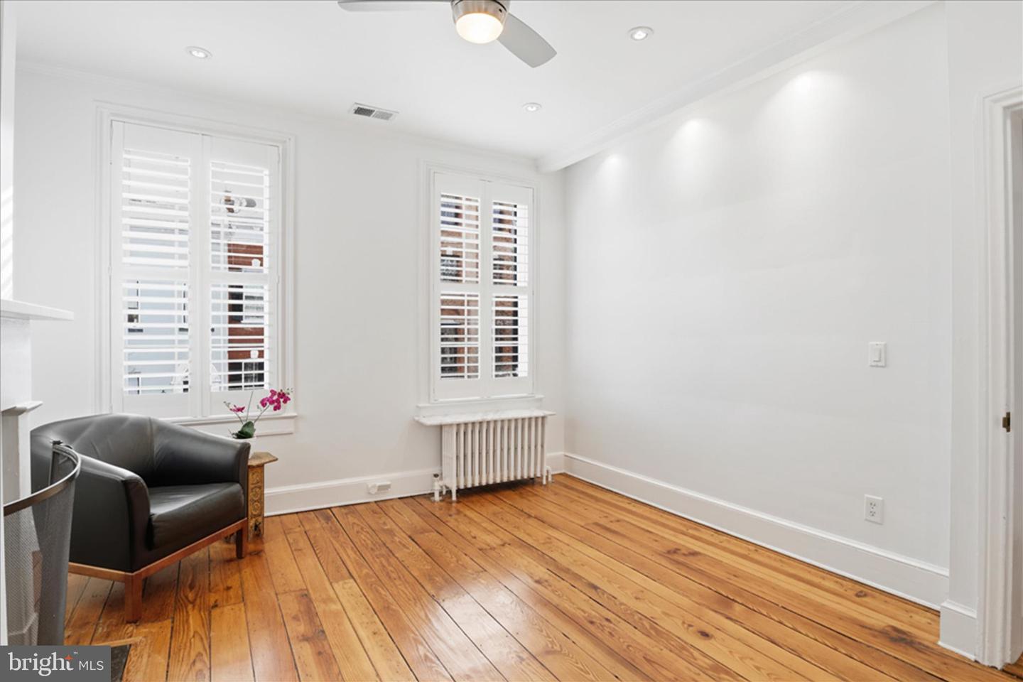 3011 DUMBARTON ST NW, WASHINGTON, District Of Columbia 20007, 3 Bedrooms Bedrooms, ,2 BathroomsBathrooms,Residential,For sale,3011 DUMBARTON ST NW,DCDC2230792 MLS # DCDC2230792 3011 DUMBARTON ST NW, WASHINGTON, District Of Columbia 20007, 3 Bedrooms Bedrooms, ,2 BathroomsBathrooms,Residential,For sale,3011 DUMBARTON ST NW,DCDC2230792 MLS # DCDC2230792