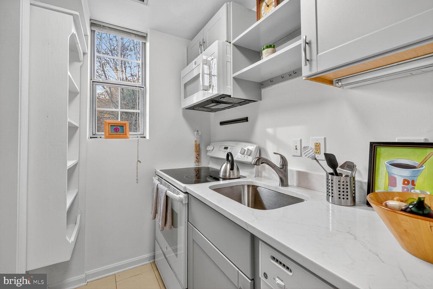 1729 N QUEENS LN N #1-116, ARLINGTON, Virginia 22201, 1 Bedroom Bedrooms, 2 Rooms Rooms,1 BathroomBathrooms,Residential,For sale,1729 N QUEENS LN N #1-116,VAAR2065884 MLS # VAAR2065884 1729 N QUEENS LN N #1-116, ARLINGTON, Virginia 22201, 1 Bedroom Bedrooms, 2 Rooms Rooms,1 BathroomBathrooms,Residential,For sale,1729 N QUEENS LN N #1-116,VAAR2065884 MLS # VAAR2065884