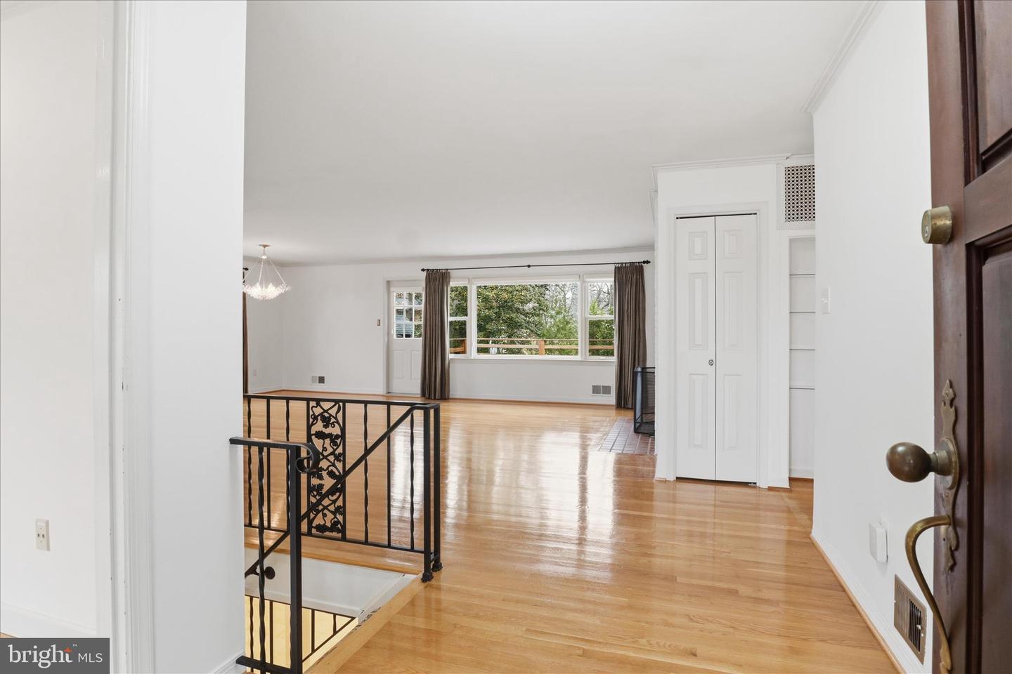 4100 TIDEWATER CT, ALEXANDRIA, Virginia 22309, 4 Bedrooms Bedrooms, ,3 BathroomsBathrooms,Residential,For sale,4100 TIDEWATER CT,VAFX2279128 MLS # VAFX2279128 4100 TIDEWATER CT, ALEXANDRIA, Virginia 22309, 4 Bedrooms Bedrooms, ,3 BathroomsBathrooms,Residential,For sale,4100 TIDEWATER CT,VAFX2279128 MLS # VAFX2279128