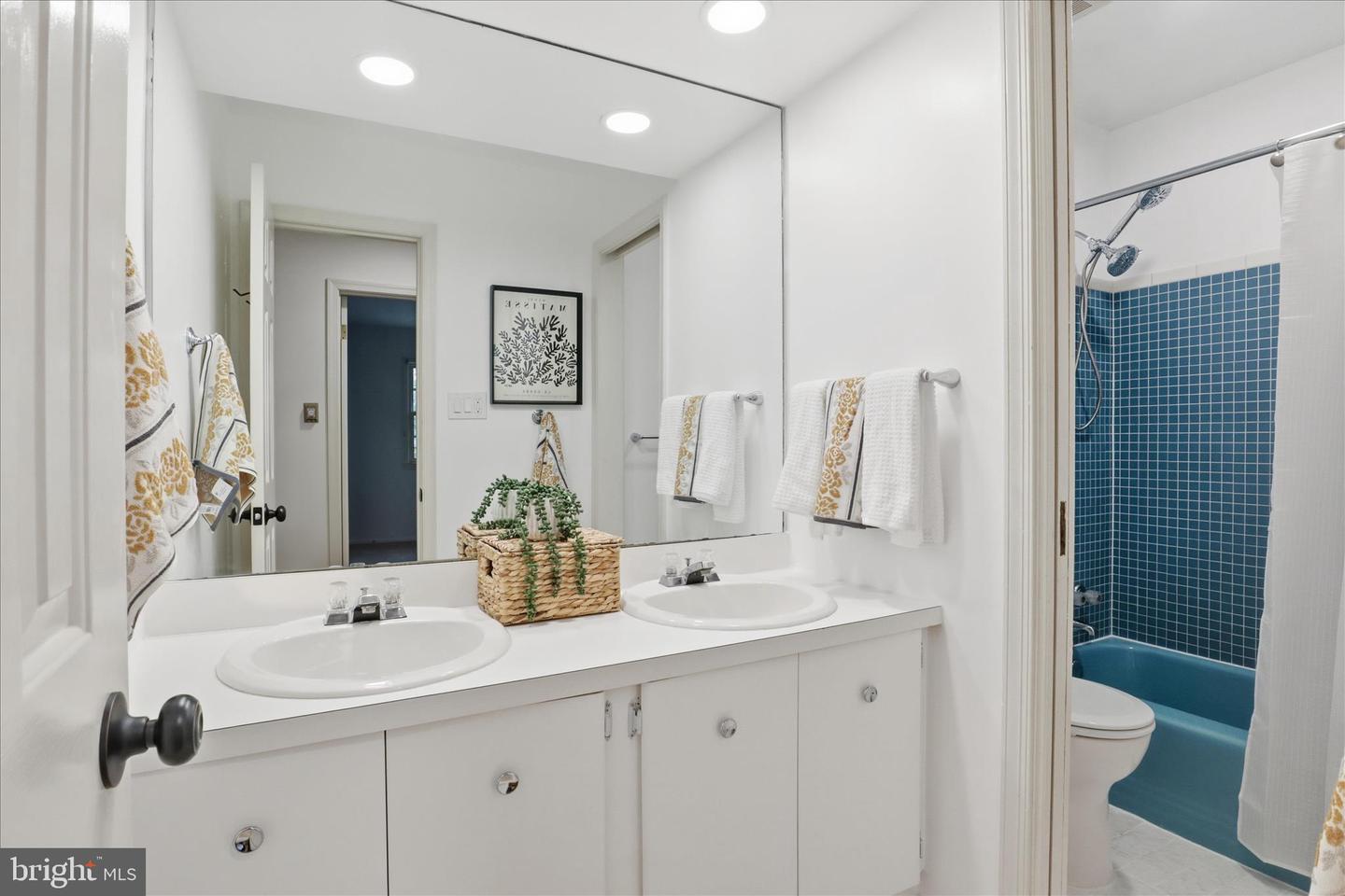 4100 TIDEWATER CT, ALEXANDRIA, Virginia 22309, 4 Bedrooms Bedrooms, ,3 BathroomsBathrooms,Residential,For sale,4100 TIDEWATER CT,VAFX2279128 MLS # VAFX2279128 4100 TIDEWATER CT, ALEXANDRIA, Virginia 22309, 4 Bedrooms Bedrooms, ,3 BathroomsBathrooms,Residential,For sale,4100 TIDEWATER CT,VAFX2279128 MLS # VAFX2279128