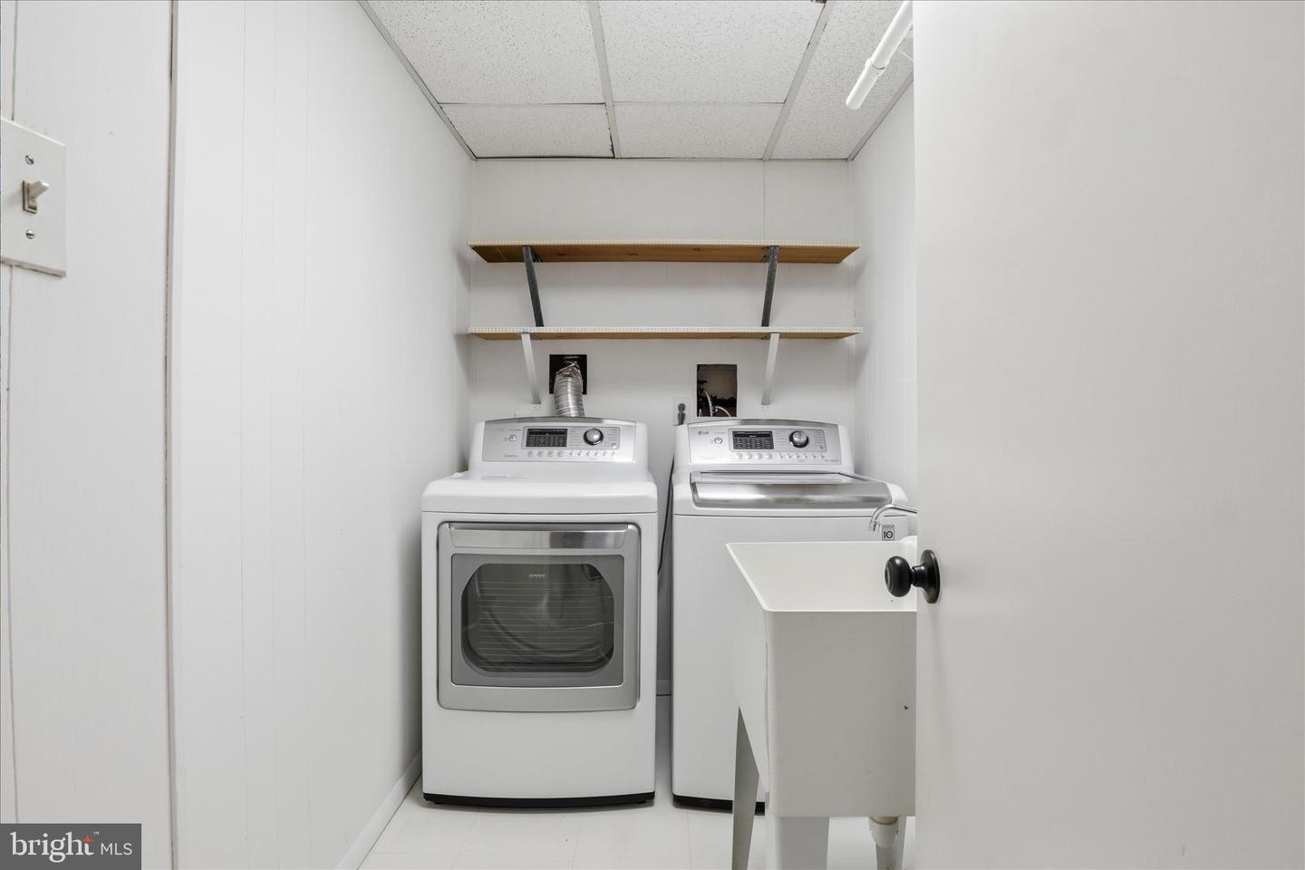 4100 TIDEWATER CT, ALEXANDRIA, Virginia 22309, 4 Bedrooms Bedrooms, ,3 BathroomsBathrooms,Residential,For sale,4100 TIDEWATER CT,VAFX2279128 MLS # VAFX2279128 4100 TIDEWATER CT, ALEXANDRIA, Virginia 22309, 4 Bedrooms Bedrooms, ,3 BathroomsBathrooms,Residential,For sale,4100 TIDEWATER CT,VAFX2279128 MLS # VAFX2279128