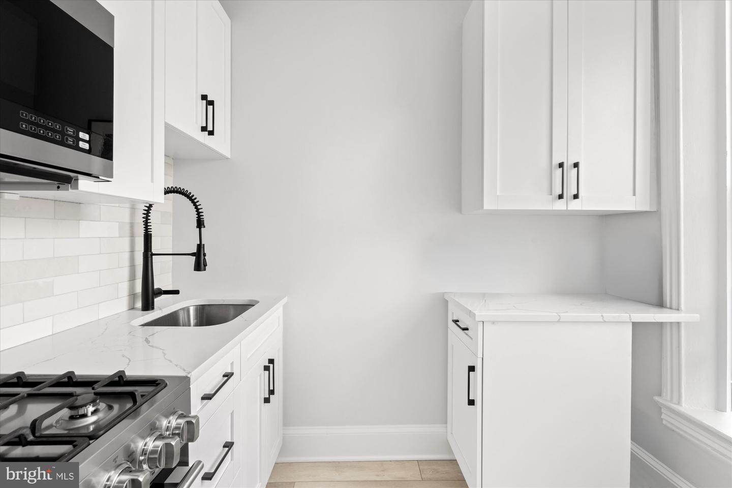 524 QUEEN ST, ALEXANDRIA, Virginia 22314, 5 Bedrooms Bedrooms, ,5 BathroomsBathrooms,Residential,For sale,524 QUEEN ST,VAAX2051896 MLS # VAAX2051896 524 QUEEN ST, ALEXANDRIA, Virginia 22314, 5 Bedrooms Bedrooms, ,5 BathroomsBathrooms,Residential,For sale,524 QUEEN ST,VAAX2051896 MLS # VAAX2051896