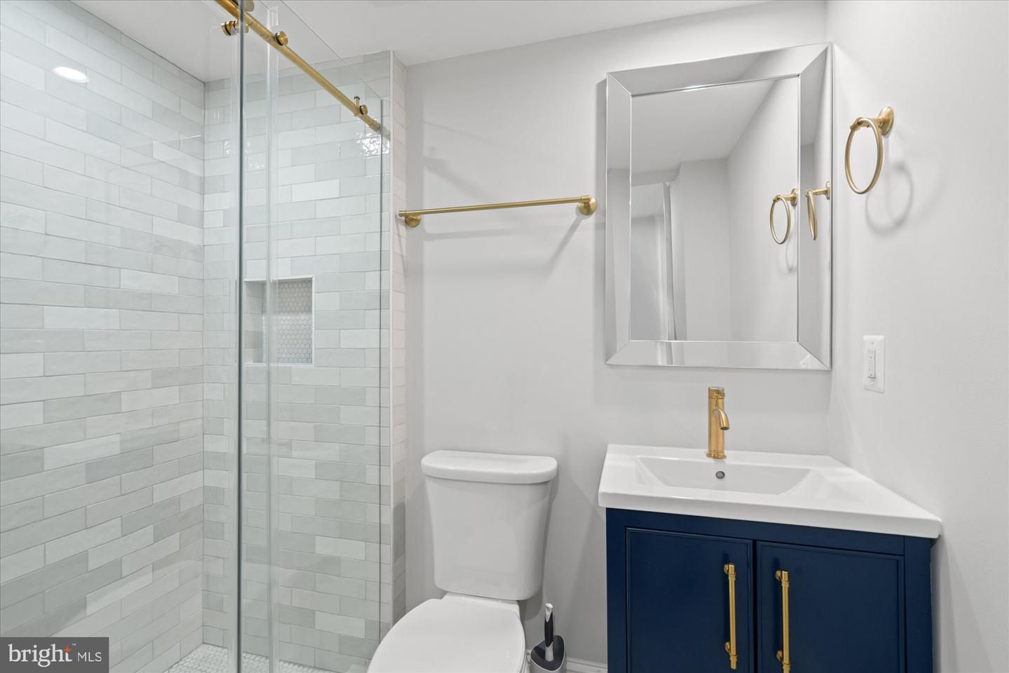 524 QUEEN ST, ALEXANDRIA, Virginia 22314, 5 Bedrooms Bedrooms, ,5 BathroomsBathrooms,Residential,For sale,524 QUEEN ST,VAAX2051896 MLS # VAAX2051896 524 QUEEN ST, ALEXANDRIA, Virginia 22314, 5 Bedrooms Bedrooms, ,5 BathroomsBathrooms,Residential,For sale,524 QUEEN ST,VAAX2051896 MLS # VAAX2051896