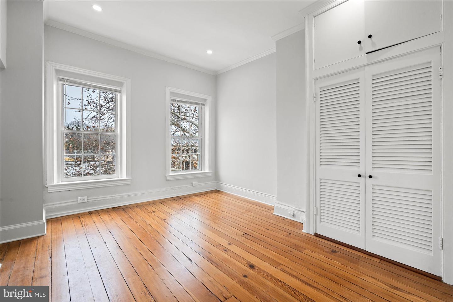 524 QUEEN ST, ALEXANDRIA, Virginia 22314, 5 Bedrooms Bedrooms, ,5 BathroomsBathrooms,Residential,For sale,524 QUEEN ST,VAAX2051896 MLS # VAAX2051896 524 QUEEN ST, ALEXANDRIA, Virginia 22314, 5 Bedrooms Bedrooms, ,5 BathroomsBathrooms,Residential,For sale,524 QUEEN ST,VAAX2051896 MLS # VAAX2051896