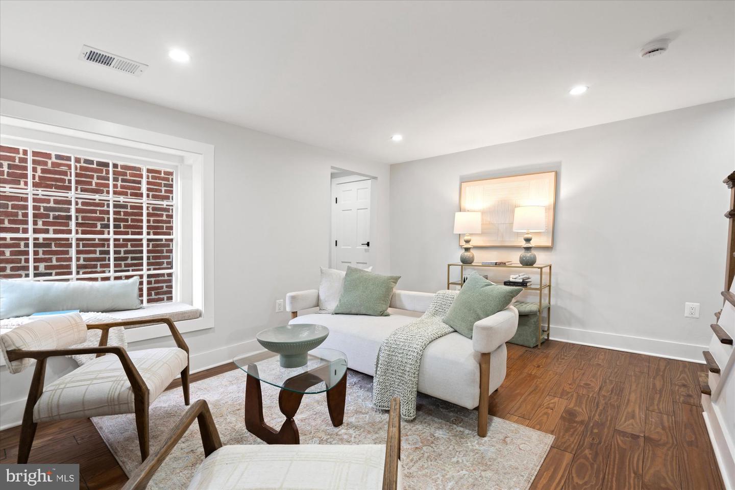 524 QUEEN ST, ALEXANDRIA, Virginia 22314, 5 Bedrooms Bedrooms, ,5 BathroomsBathrooms,Residential,For sale,524 QUEEN ST,VAAX2051896 MLS # VAAX2051896 524 QUEEN ST, ALEXANDRIA, Virginia 22314, 5 Bedrooms Bedrooms, ,5 BathroomsBathrooms,Residential,For sale,524 QUEEN ST,VAAX2051896 MLS # VAAX2051896