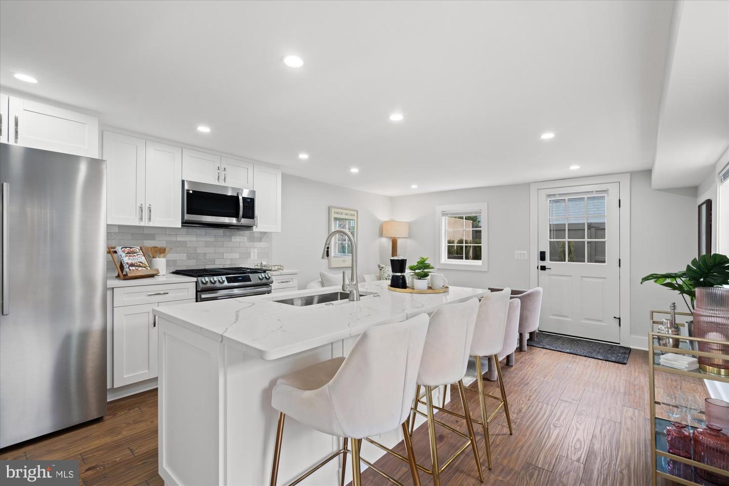 524 QUEEN ST, ALEXANDRIA, Virginia 22314, 5 Bedrooms Bedrooms, ,5 BathroomsBathrooms,Residential,For sale,524 QUEEN ST,VAAX2051896 MLS # VAAX2051896 524 QUEEN ST, ALEXANDRIA, Virginia 22314, 5 Bedrooms Bedrooms, ,5 BathroomsBathrooms,Residential,For sale,524 QUEEN ST,VAAX2051896 MLS # VAAX2051896