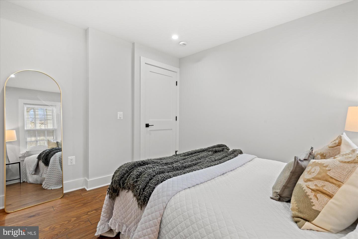 524 QUEEN ST, ALEXANDRIA, Virginia 22314, 5 Bedrooms Bedrooms, ,5 BathroomsBathrooms,Residential,For sale,524 QUEEN ST,VAAX2051896 MLS # VAAX2051896 524 QUEEN ST, ALEXANDRIA, Virginia 22314, 5 Bedrooms Bedrooms, ,5 BathroomsBathrooms,Residential,For sale,524 QUEEN ST,VAAX2051896 MLS # VAAX2051896