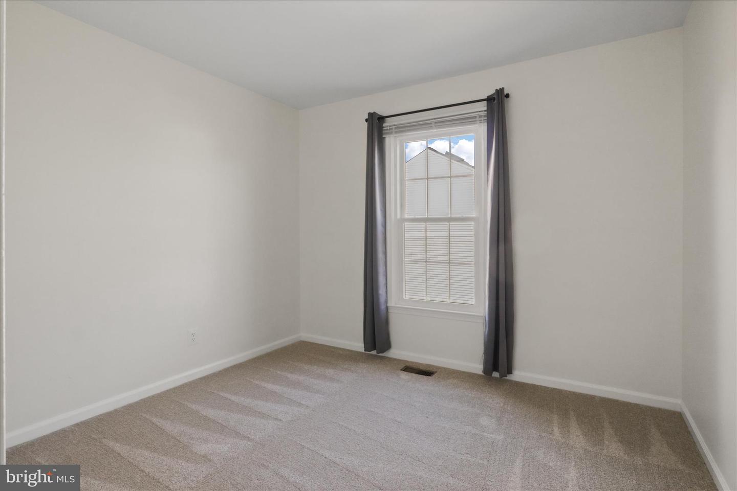 8601 RAGLAN RD, VIENNA, Virginia 22182, 4 Bedrooms Bedrooms, 8 Rooms Rooms,3 BathroomsBathrooms,Residential,For sale,8601 RAGLAN RD,VAFX2280150 MLS # VAFX2280150 8601 RAGLAN RD, VIENNA, Virginia 22182, 4 Bedrooms Bedrooms, 8 Rooms Rooms,3 BathroomsBathrooms,Residential,For sale,8601 RAGLAN RD,VAFX2280150 MLS # VAFX2280150