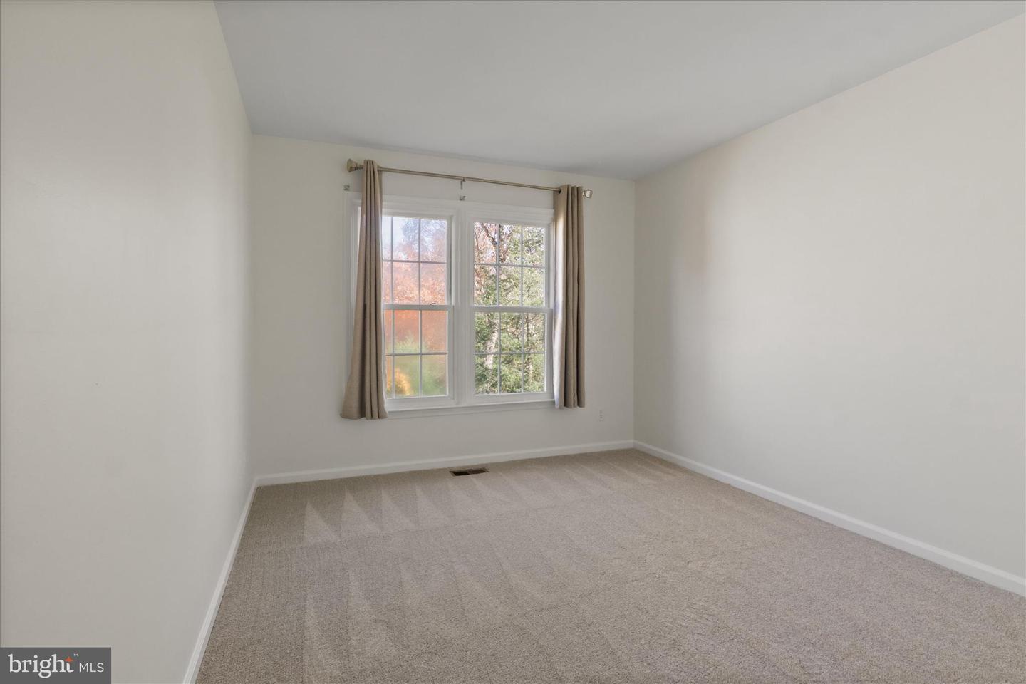 8601 RAGLAN RD, VIENNA, Virginia 22182, 4 Bedrooms Bedrooms, 8 Rooms Rooms,3 BathroomsBathrooms,Residential,For sale,8601 RAGLAN RD,VAFX2280150 MLS # VAFX2280150 8601 RAGLAN RD, VIENNA, Virginia 22182, 4 Bedrooms Bedrooms, 8 Rooms Rooms,3 BathroomsBathrooms,Residential,For sale,8601 RAGLAN RD,VAFX2280150 MLS # VAFX2280150