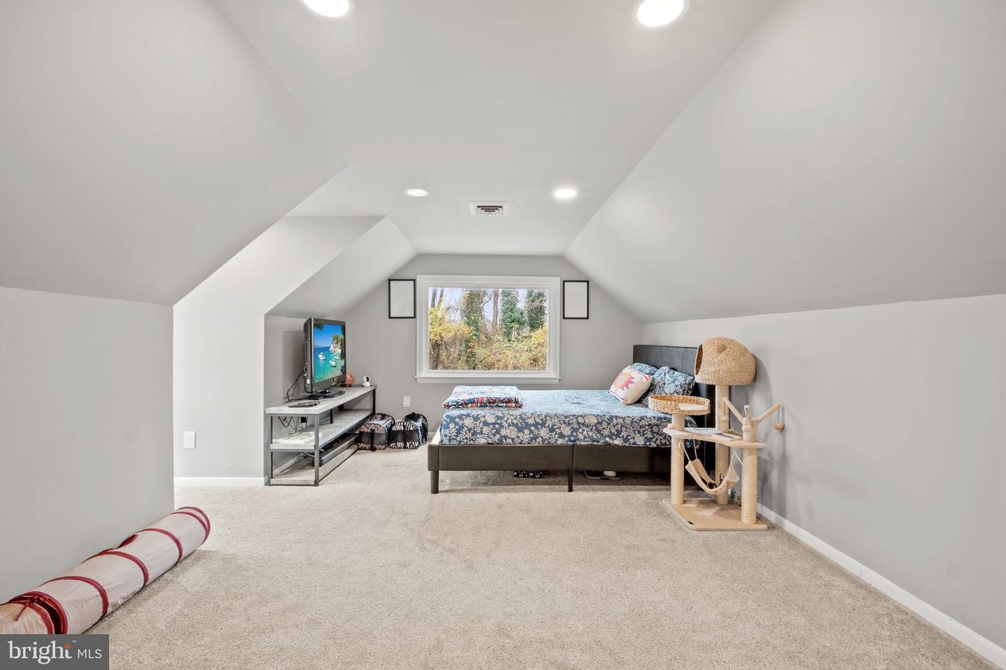 2531 OGDEN ST, FALLS CHURCH, Virginia 22043, 4 Bedrooms Bedrooms, 7 Rooms Rooms,3 BathroomsBathrooms,Residential,For sale,2531 OGDEN ST,VAFX2280296 MLS # VAFX2280296 2531 OGDEN ST, FALLS CHURCH, Virginia 22043, 4 Bedrooms Bedrooms, 7 Rooms Rooms,3 BathroomsBathrooms,Residential,For sale,2531 OGDEN ST,VAFX2280296 MLS # VAFX2280296