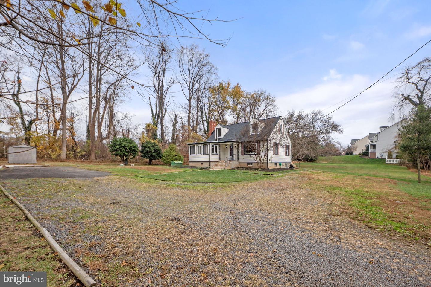 2531 OGDEN ST, FALLS CHURCH, Virginia 22043, 4 Bedrooms Bedrooms, 7 Rooms Rooms,3 BathroomsBathrooms,Residential,For sale,2531 OGDEN ST,VAFX2280296 MLS # VAFX2280296 2531 OGDEN ST, FALLS CHURCH, Virginia 22043, 4 Bedrooms Bedrooms, 7 Rooms Rooms,3 BathroomsBathrooms,Residential,For sale,2531 OGDEN ST,VAFX2280296 MLS # VAFX2280296