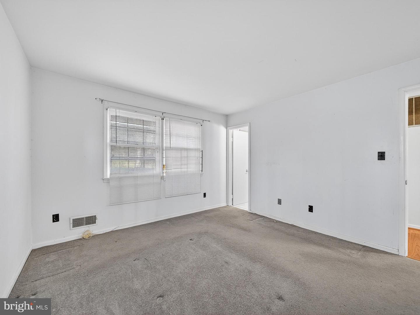 9315 LEES RIDGE RD, WARRENTON, Virginia 20186, 3 Bedrooms Bedrooms, ,2 BathroomsBathrooms,Residential,For sale,9315 LEES RIDGE RD,VAFQ2019752 MLS # VAFQ2019752 9315 LEES RIDGE RD, WARRENTON, Virginia 20186, 3 Bedrooms Bedrooms, ,2 BathroomsBathrooms,Residential,For sale,9315 LEES RIDGE RD,VAFQ2019752 MLS # VAFQ2019752