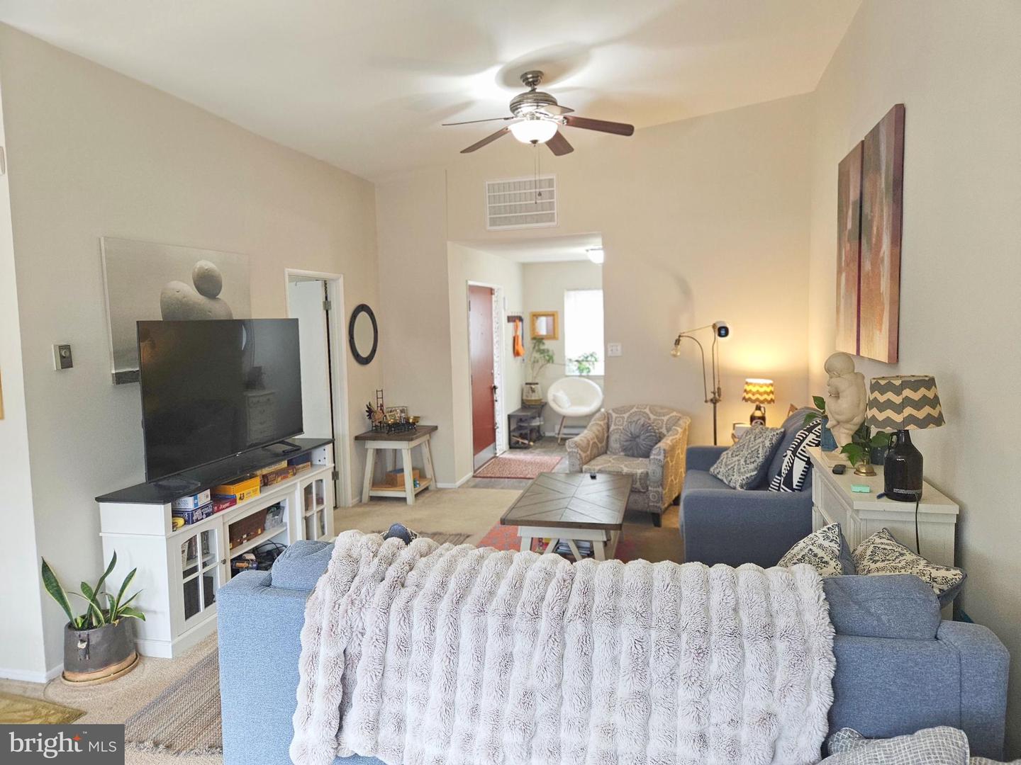 1525 HIDDENBROOK DR, HERNDON, Virginia 20170, 3 Bedrooms Bedrooms, ,2 BathroomsBathrooms,Residential,For sale,1525 HIDDENBROOK DR,VAFX2280598 MLS # VAFX2280598 1525 HIDDENBROOK DR, HERNDON, Virginia 20170, 3 Bedrooms Bedrooms, ,2 BathroomsBathrooms,Residential,For sale,1525 HIDDENBROOK DR,VAFX2280598 MLS # VAFX2280598