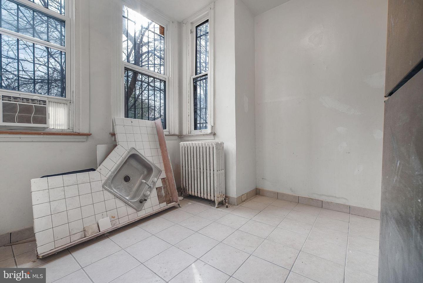 300 P ST NW, WASHINGTON, District Of Columbia 20001, 3 Bedrooms Bedrooms, 11 Rooms Rooms,2 BathroomsBathrooms,Residential,For sale,300 P ST NW,DCDC2233238 MLS # DCDC2233238 300 P ST NW, WASHINGTON, District Of Columbia 20001, 3 Bedrooms Bedrooms, 11 Rooms Rooms,2 BathroomsBathrooms,Residential,For sale,300 P ST NW,DCDC2233238 MLS # DCDC2233238