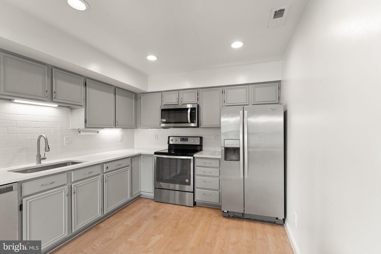 8068 STONEWALL BRIGADE CT #204, MANASSAS, Virginia 20109, 2 Bedrooms Bedrooms, ,2 BathroomsBathrooms,Residential,For sale,8068 STONEWALL BRIGADE CT #204,VAPW2108474 MLS # VAPW2108474 8068 STONEWALL BRIGADE CT #204, MANASSAS, Virginia 20109, 2 Bedrooms Bedrooms, ,2 BathroomsBathrooms,Residential,For sale,8068 STONEWALL BRIGADE CT #204,VAPW2108474 MLS # VAPW2108474