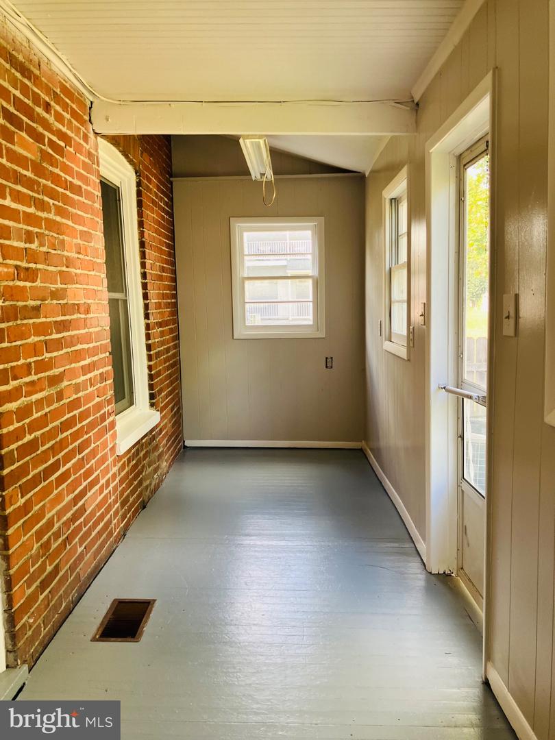 20 W CLIFFORD ST, WINCHESTER, Virginia 22601, ,Land,For sale,20 W CLIFFORD ST,VAWI2009586 MLS # VAWI2009586 20 W CLIFFORD ST, WINCHESTER, Virginia 22601, ,Land,For sale,20 W CLIFFORD ST,VAWI2009586 MLS # VAWI2009586