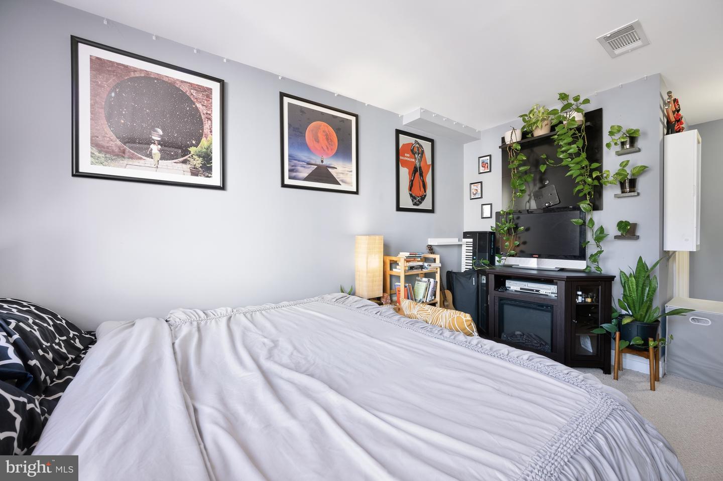 915 E STREET, CONDO HOME UNIT 1214 NW, WASHINGTON, District Of Columbia 20004, 1 Bedroom Bedrooms, 2 Rooms Rooms,1 BathroomBathrooms,Residential,For sale,915 E STREET, CONDO HOME UNIT 1214 NW,DCDC2221904 MLS # DCDC2221904