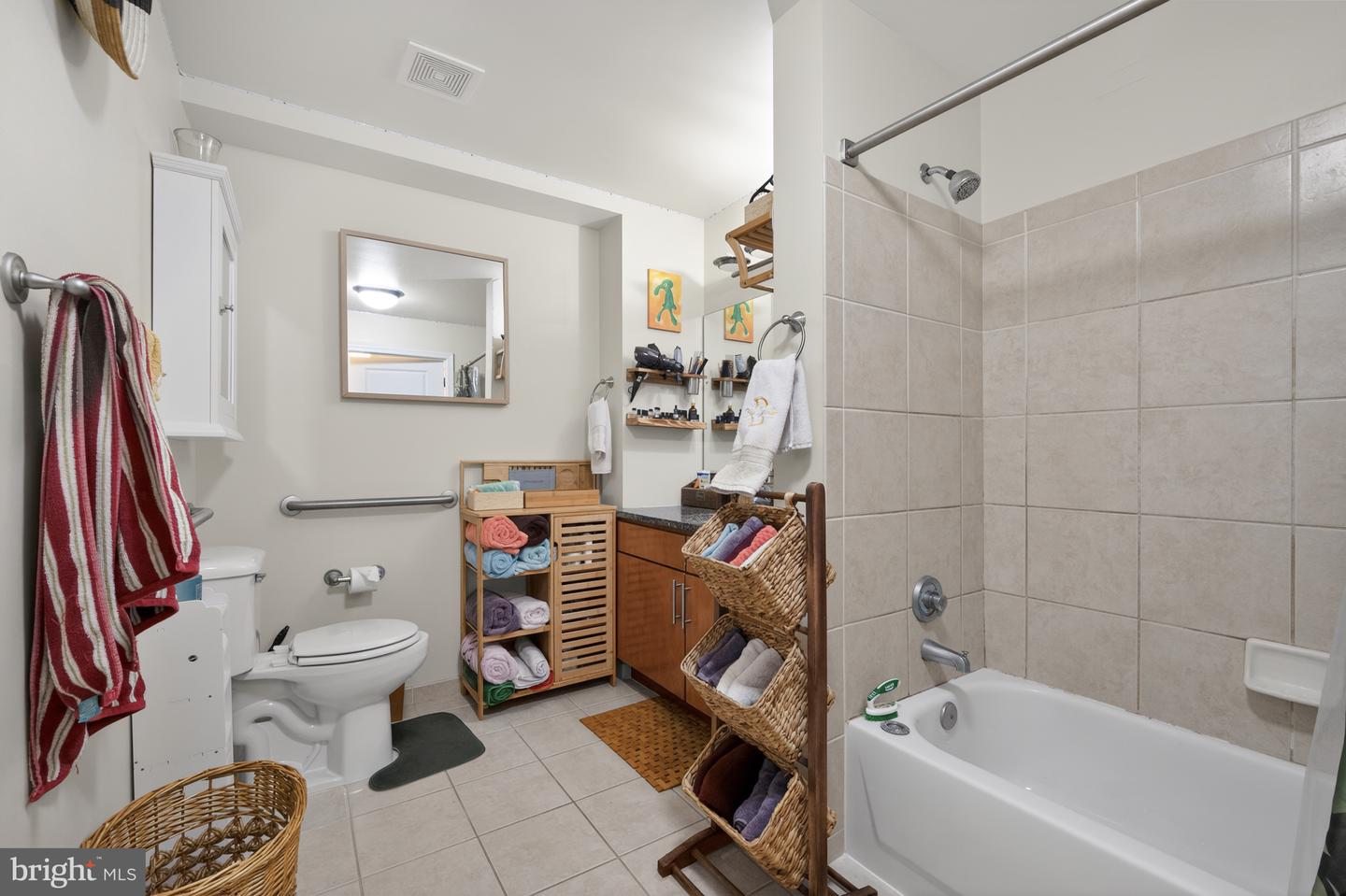 915 E STREET, CONDO HOME UNIT 1214 NW, WASHINGTON, District Of Columbia 20004, 1 Bedroom Bedrooms, 2 Rooms Rooms,1 BathroomBathrooms,Residential,For sale,915 E STREET, CONDO HOME UNIT 1214 NW,DCDC2221904 MLS # DCDC2221904