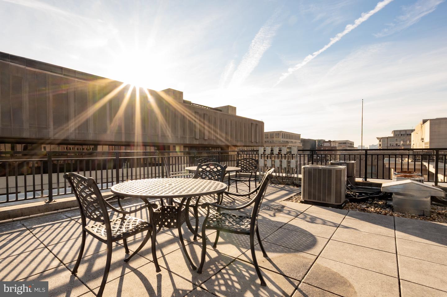 915 E STREET, CONDO HOME UNIT 1214 NW, WASHINGTON, District Of Columbia 20004, 1 Bedroom Bedrooms, 2 Rooms Rooms,1 BathroomBathrooms,Residential,For sale,915 E STREET, CONDO HOME UNIT 1214 NW,DCDC2221904 MLS # DCDC2221904