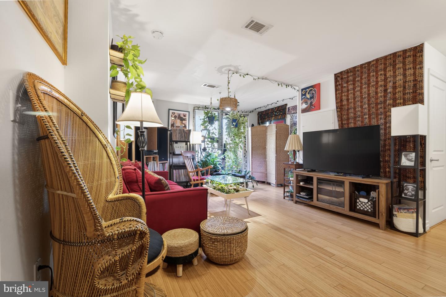 915 E STREET, CONDO HOME UNIT 1214 NW, WASHINGTON, District Of Columbia 20004, 1 Bedroom Bedrooms, 2 Rooms Rooms,1 BathroomBathrooms,Residential,For sale,915 E STREET, CONDO HOME UNIT 1214 NW,DCDC2221904 MLS # DCDC2221904