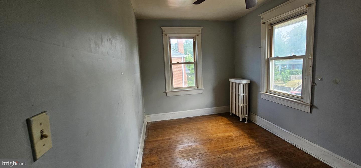 2004 PERRY ST NE, WASHINGTON, District Of Columbia 20018, 3 Bedrooms Bedrooms, 4 Rooms Rooms,1 BathroomBathrooms,Residential,For sale,2004 PERRY ST NE,DCDC2223280 MLS # DCDC2223280 2004 PERRY ST NE, WASHINGTON, District Of Columbia 20018, 3 Bedrooms Bedrooms, 4 Rooms Rooms,1 BathroomBathrooms,Residential,For sale,2004 PERRY ST NE,DCDC2223280 MLS # DCDC2223280