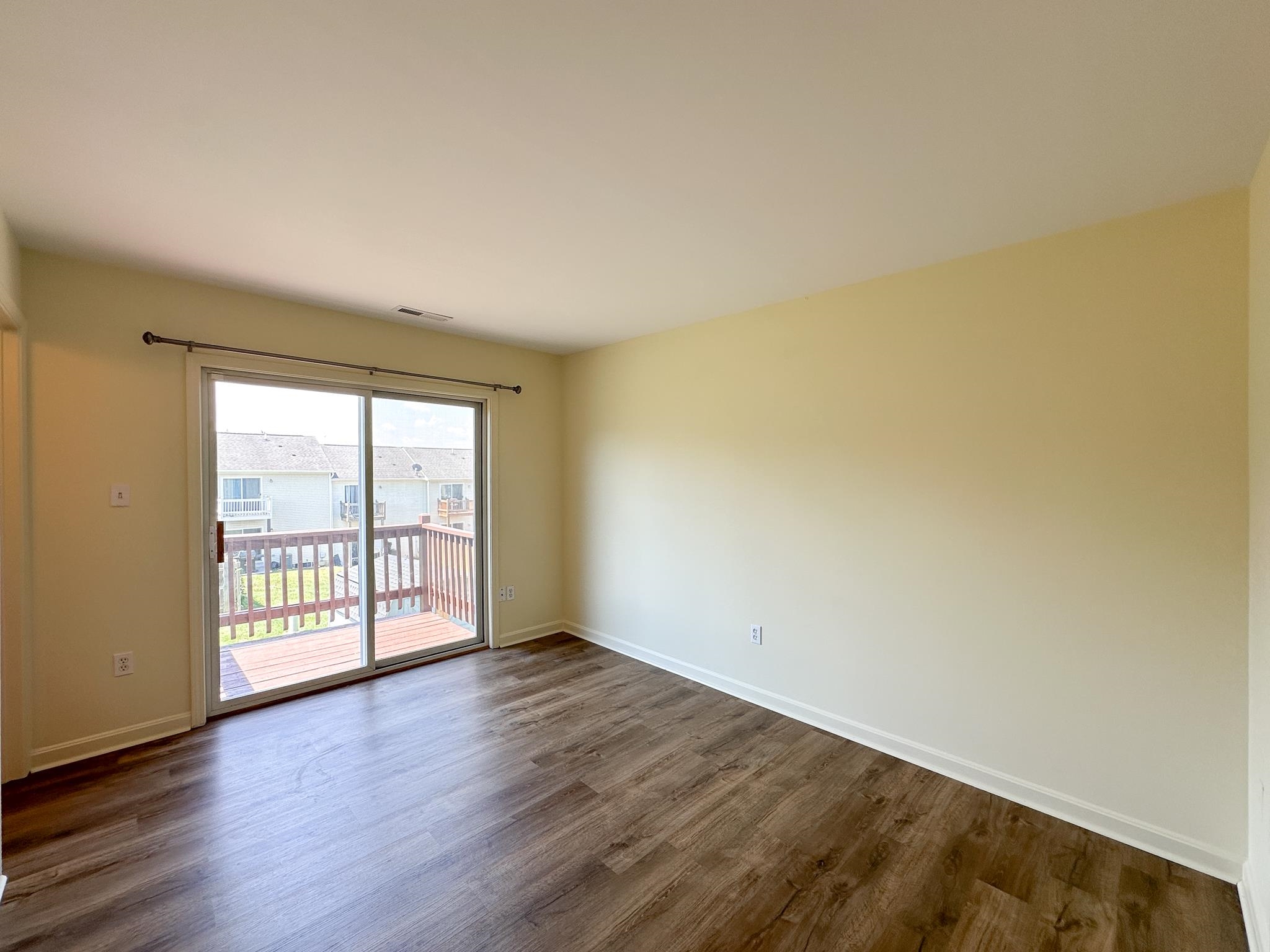 1026 COMMERCIAL CT, HARRISONBURG, Virginia 22802, 3 Bedrooms Bedrooms, ,2 BathroomsBathrooms,Residential,1026 COMMERCIAL CT,671733 MLS # 671733