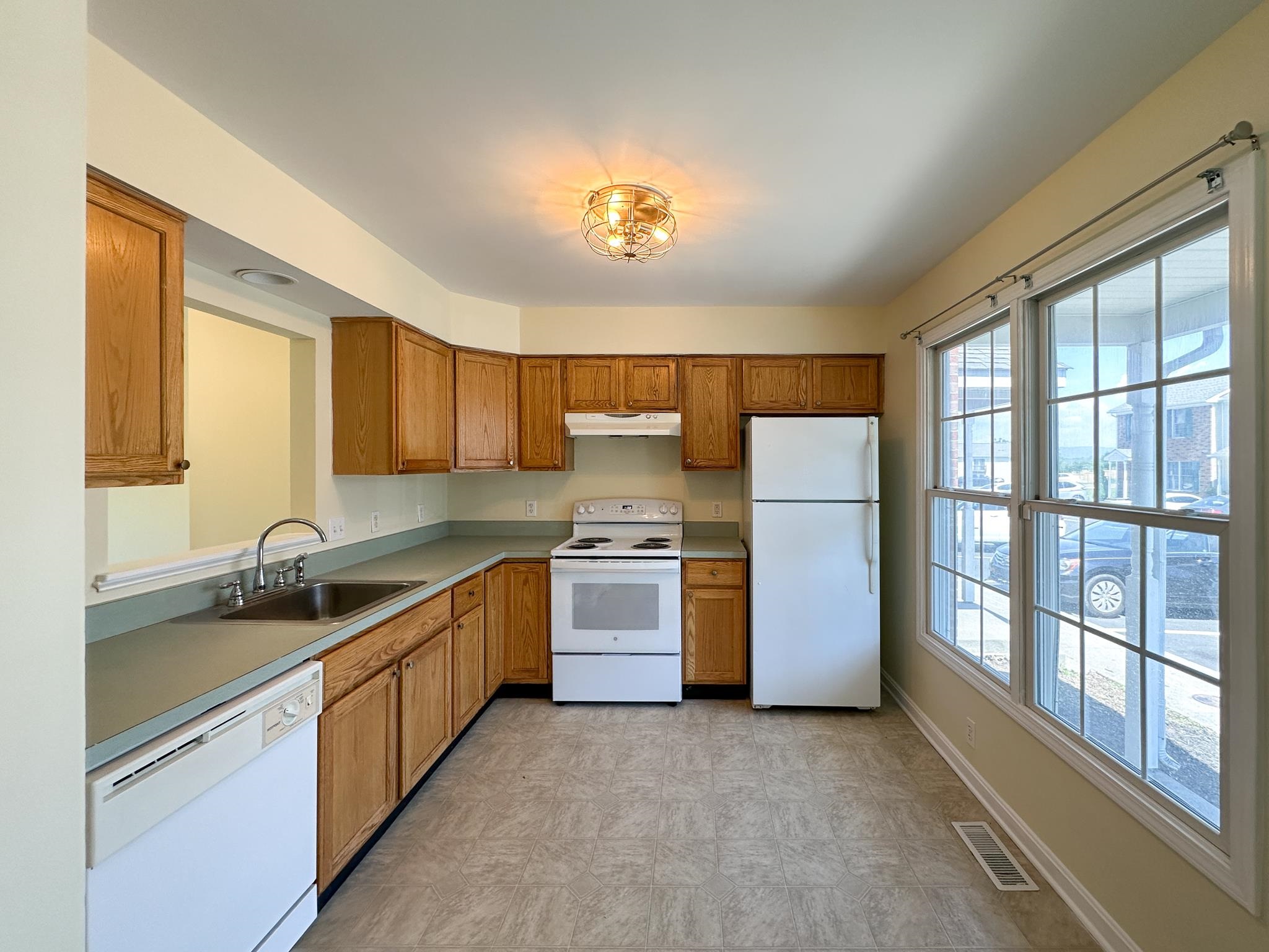 1026 COMMERCIAL CT, HARRISONBURG, Virginia 22802, 3 Bedrooms Bedrooms, ,2 BathroomsBathrooms,Residential,1026 COMMERCIAL CT,671733 MLS # 671733