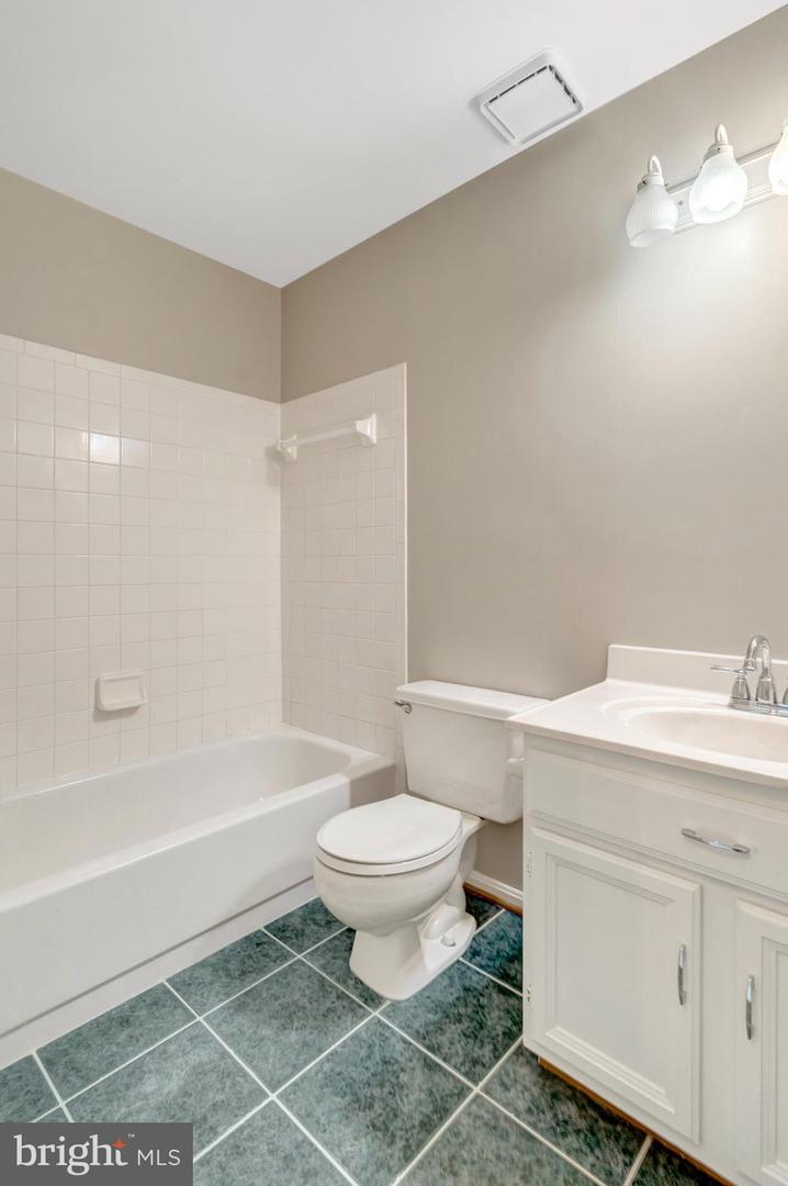 13708 GLASSFORD PL, CENTREVILLE, Virginia 20120, 3 Bedrooms Bedrooms, ,2 BathroomsBathrooms,Residential,For sale,13708 GLASSFORD PL,VAFX2269640 MLS # VAFX2269640 13708 GLASSFORD PL, CENTREVILLE, Virginia 20120, 3 Bedrooms Bedrooms, ,2 BathroomsBathrooms,Residential,For sale,13708 GLASSFORD PL,VAFX2269640 MLS # VAFX2269640