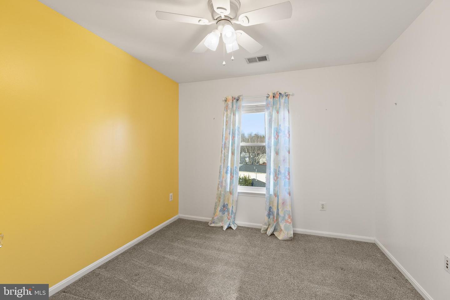 5710 RHODE ISLAND DR, WOODBRIDGE, Virginia 22193, 4 Bedrooms Bedrooms, ,3 BathroomsBathrooms,Residential,For sale,5710 RHODE ISLAND DR,VAPW2105376 MLS # VAPW2105376