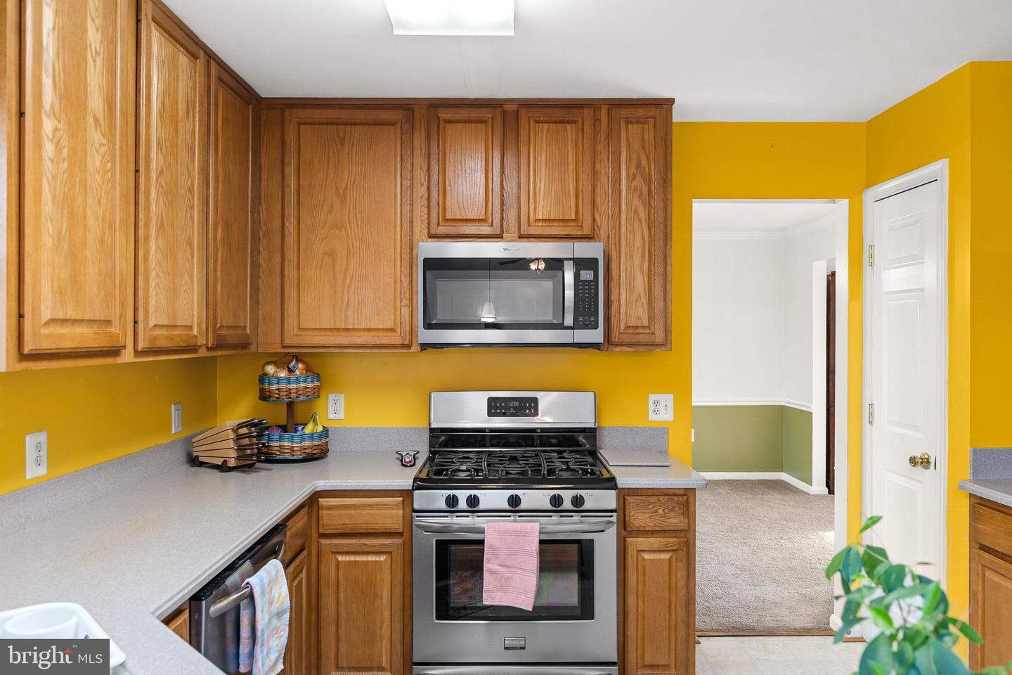 5710 RHODE ISLAND DR, WOODBRIDGE, Virginia 22193, 4 Bedrooms Bedrooms, ,3 BathroomsBathrooms,Residential,For sale,5710 RHODE ISLAND DR,VAPW2105376 MLS # VAPW2105376