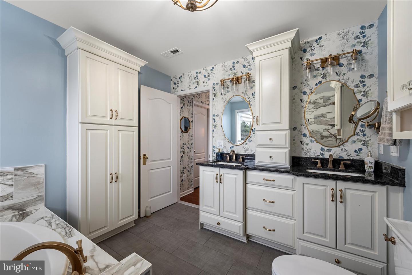 978 OLD CHARLES TOWN RD, BERRYVILLE, Virginia 22611, 3 Bedrooms Bedrooms, ,2 BathroomsBathrooms,Residential,For sale,978 OLD CHARLES TOWN RD,VACL2006180 MLS # VACL2006180 978 OLD CHARLES TOWN RD, BERRYVILLE, Virginia 22611, 3 Bedrooms Bedrooms, ,2 BathroomsBathrooms,Residential,For sale,978 OLD CHARLES TOWN RD,VACL2006180 MLS # VACL2006180