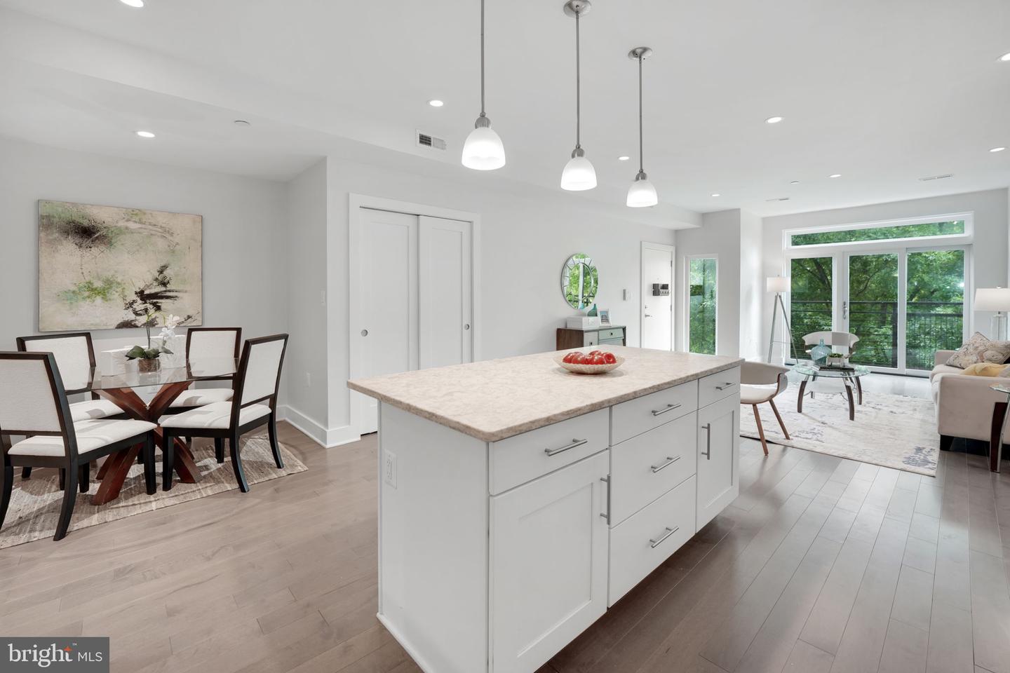 3821 14TH ST NW #6, WASHINGTON, District Of Columbia 20011, 3 Bedrooms Bedrooms, ,2 BathroomsBathrooms,Residential,For sale,3821 14TH ST NW #6,DCDC2232564 MLS # DCDC2232564