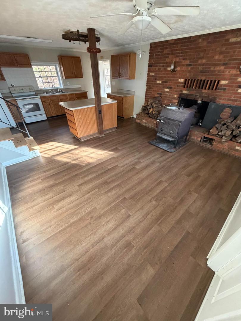 398 LOST LAKEVIEW RD, MADISON, Virginia 22727, 2 Bedrooms Bedrooms, 6 Rooms Rooms,1 BathroomBathrooms,Residential,For sale,398 LOST LAKEVIEW RD,VAMA2002552 MLS # VAMA2002552