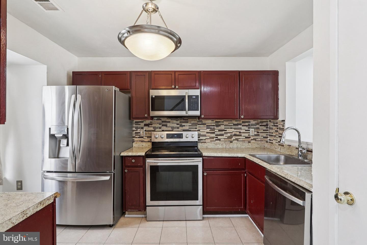 8703 VILLAGE GREEN CT, ALEXANDRIA, Virginia 22309, 3 Bedrooms Bedrooms, ,2 BathroomsBathrooms,Residential,For sale,8703 VILLAGE GREEN CT,VAFX2280554 MLS # VAFX2280554 8703 VILLAGE GREEN CT, ALEXANDRIA, Virginia 22309, 3 Bedrooms Bedrooms, ,2 BathroomsBathrooms,Residential,For sale,8703 VILLAGE GREEN CT,VAFX2280554 MLS # VAFX2280554