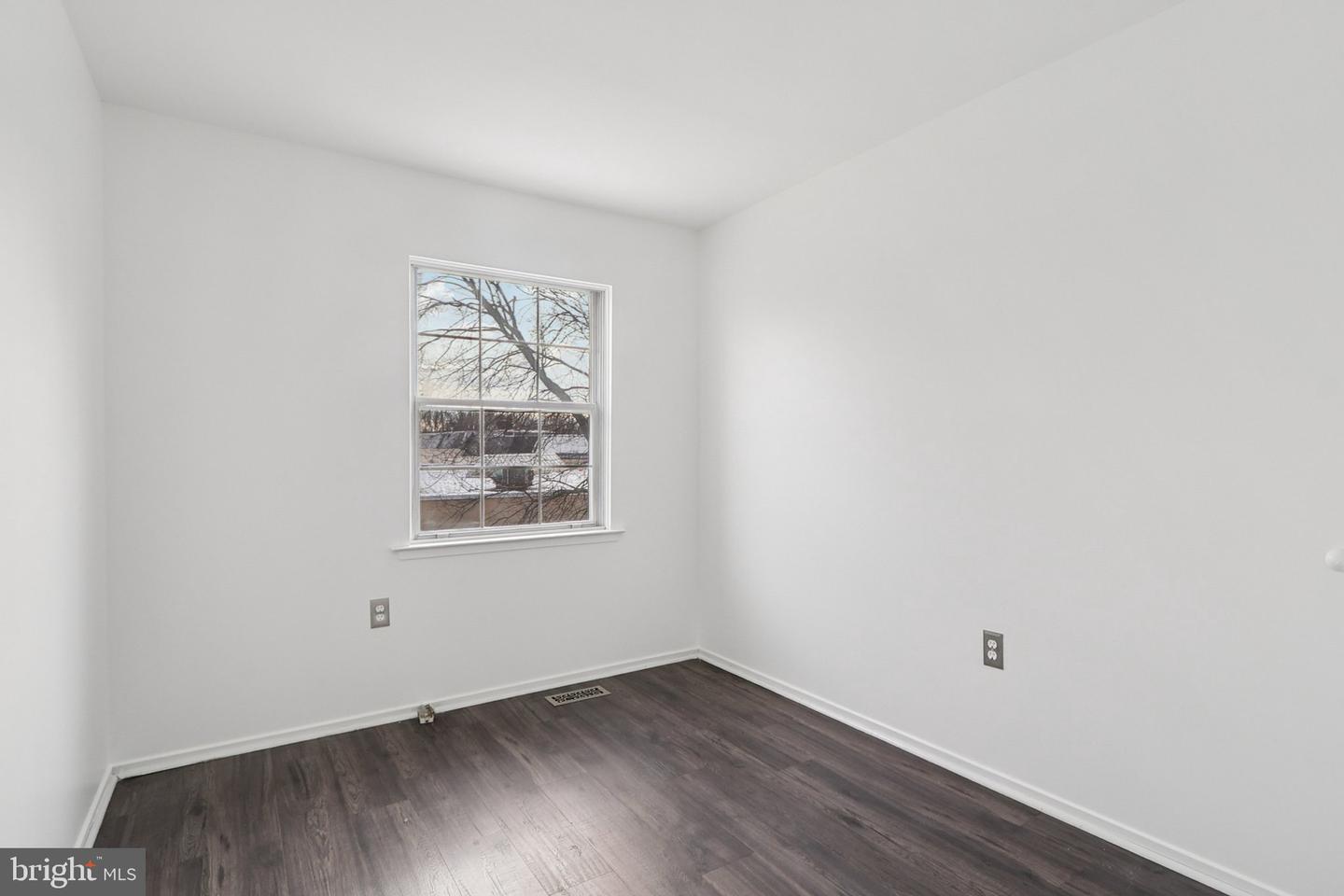 8703 VILLAGE GREEN CT, ALEXANDRIA, Virginia 22309, 3 Bedrooms Bedrooms, ,2 BathroomsBathrooms,Residential,For sale,8703 VILLAGE GREEN CT,VAFX2280554 MLS # VAFX2280554 8703 VILLAGE GREEN CT, ALEXANDRIA, Virginia 22309, 3 Bedrooms Bedrooms, ,2 BathroomsBathrooms,Residential,For sale,8703 VILLAGE GREEN CT,VAFX2280554 MLS # VAFX2280554