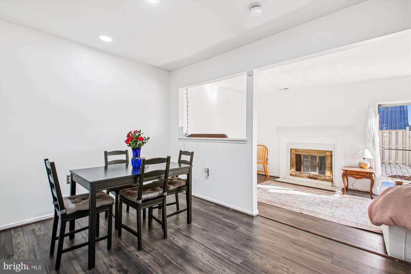 8703 VILLAGE GREEN CT, ALEXANDRIA, Virginia 22309, 3 Bedrooms Bedrooms, ,2 BathroomsBathrooms,Residential,For sale,8703 VILLAGE GREEN CT,VAFX2280554 MLS # VAFX2280554 8703 VILLAGE GREEN CT, ALEXANDRIA, Virginia 22309, 3 Bedrooms Bedrooms, ,2 BathroomsBathrooms,Residential,For sale,8703 VILLAGE GREEN CT,VAFX2280554 MLS # VAFX2280554