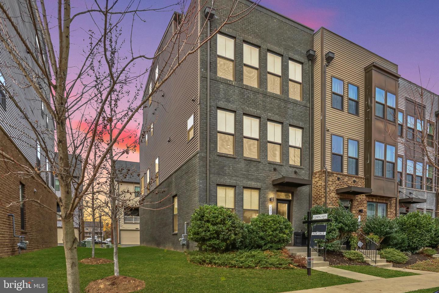 22315 TEES TER, ASHBURN, Virginia 20148, 5 Bedrooms Bedrooms, ,4 BathroomsBathrooms,Residential,For sale,22315 TEES TER,VALO2111756 MLS # VALO2111756 22315 TEES TER, ASHBURN, Virginia 20148, 5 Bedrooms Bedrooms, ,4 BathroomsBathrooms,Residential,For sale,22315 TEES TER,VALO2111756 MLS # VALO2111756