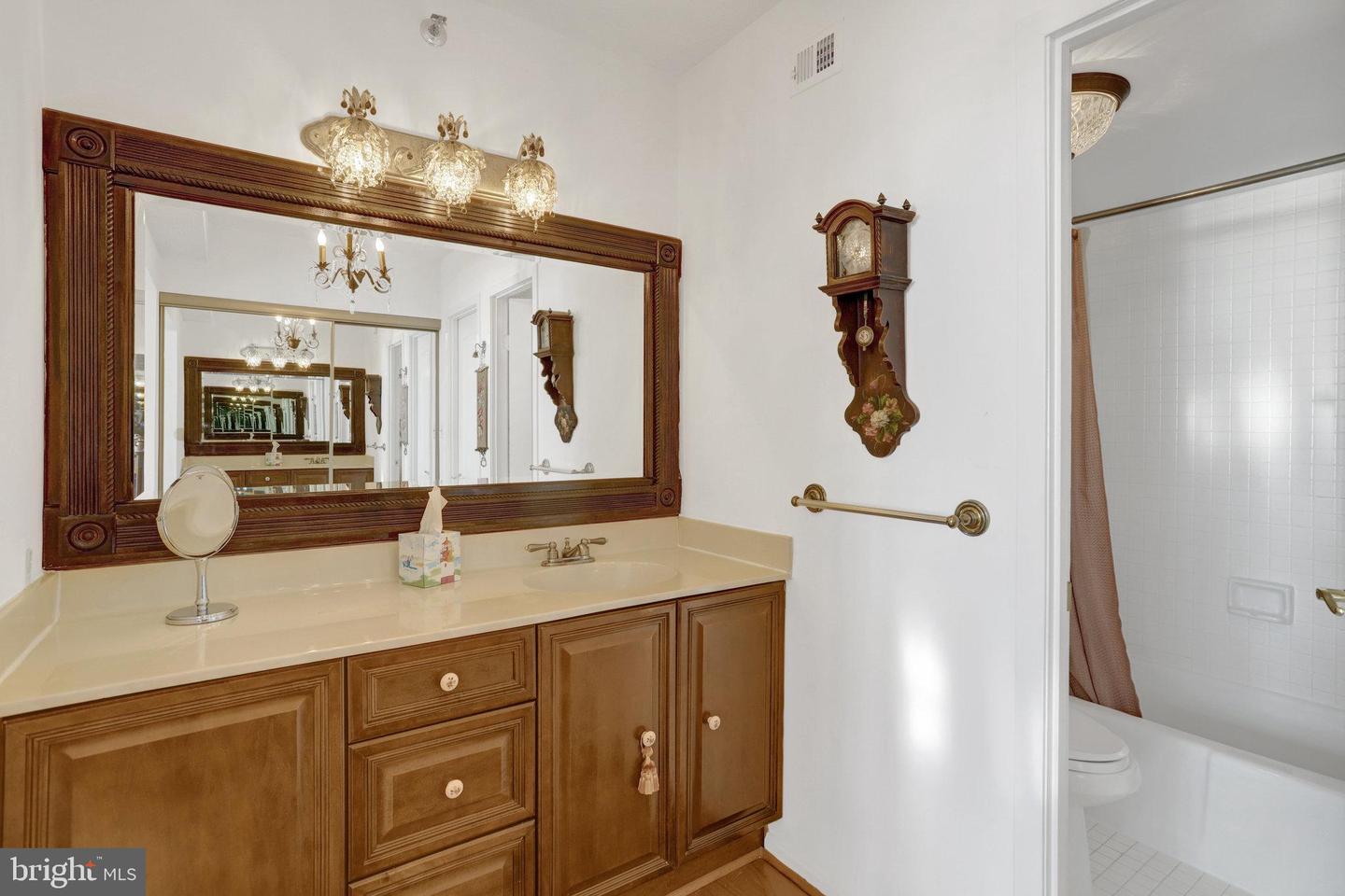 3713 S GEORGE MASON DR #1102, FALLS CHURCH, Virginia 22041, 3 Bedrooms Bedrooms, ,2 BathroomsBathrooms,Residential,For sale,3713 S GEORGE MASON DR #1102,VAFX2280792 MLS # VAFX2280792 3713 S GEORGE MASON DR #1102, FALLS CHURCH, Virginia 22041, 3 Bedrooms Bedrooms, ,2 BathroomsBathrooms,Residential,For sale,3713 S GEORGE MASON DR #1102,VAFX2280792 MLS # VAFX2280792