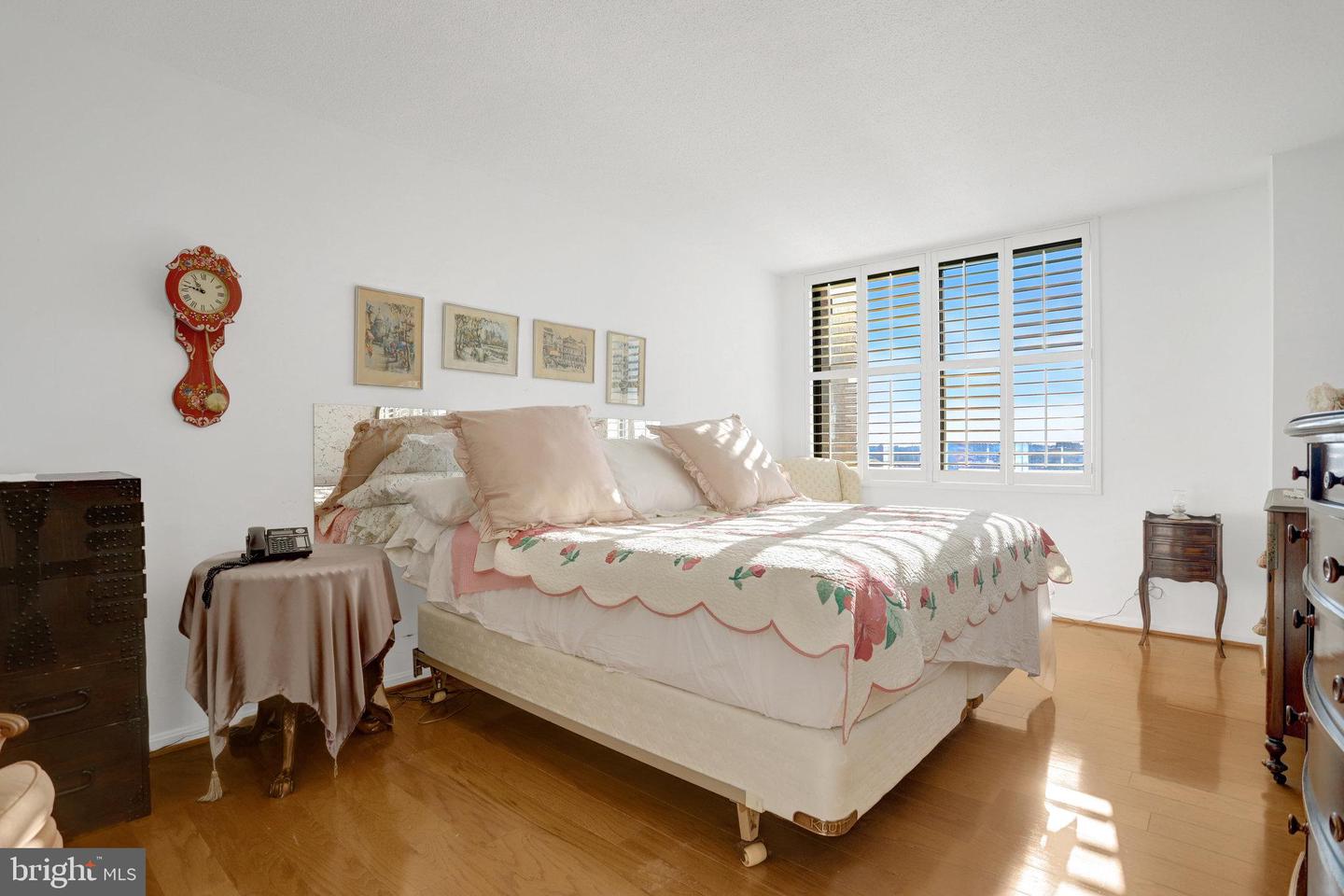 3713 S GEORGE MASON DR #1102, FALLS CHURCH, Virginia 22041, 3 Bedrooms Bedrooms, ,2 BathroomsBathrooms,Residential,For sale,3713 S GEORGE MASON DR #1102,VAFX2280792 MLS # VAFX2280792 3713 S GEORGE MASON DR #1102, FALLS CHURCH, Virginia 22041, 3 Bedrooms Bedrooms, ,2 BathroomsBathrooms,Residential,For sale,3713 S GEORGE MASON DR #1102,VAFX2280792 MLS # VAFX2280792