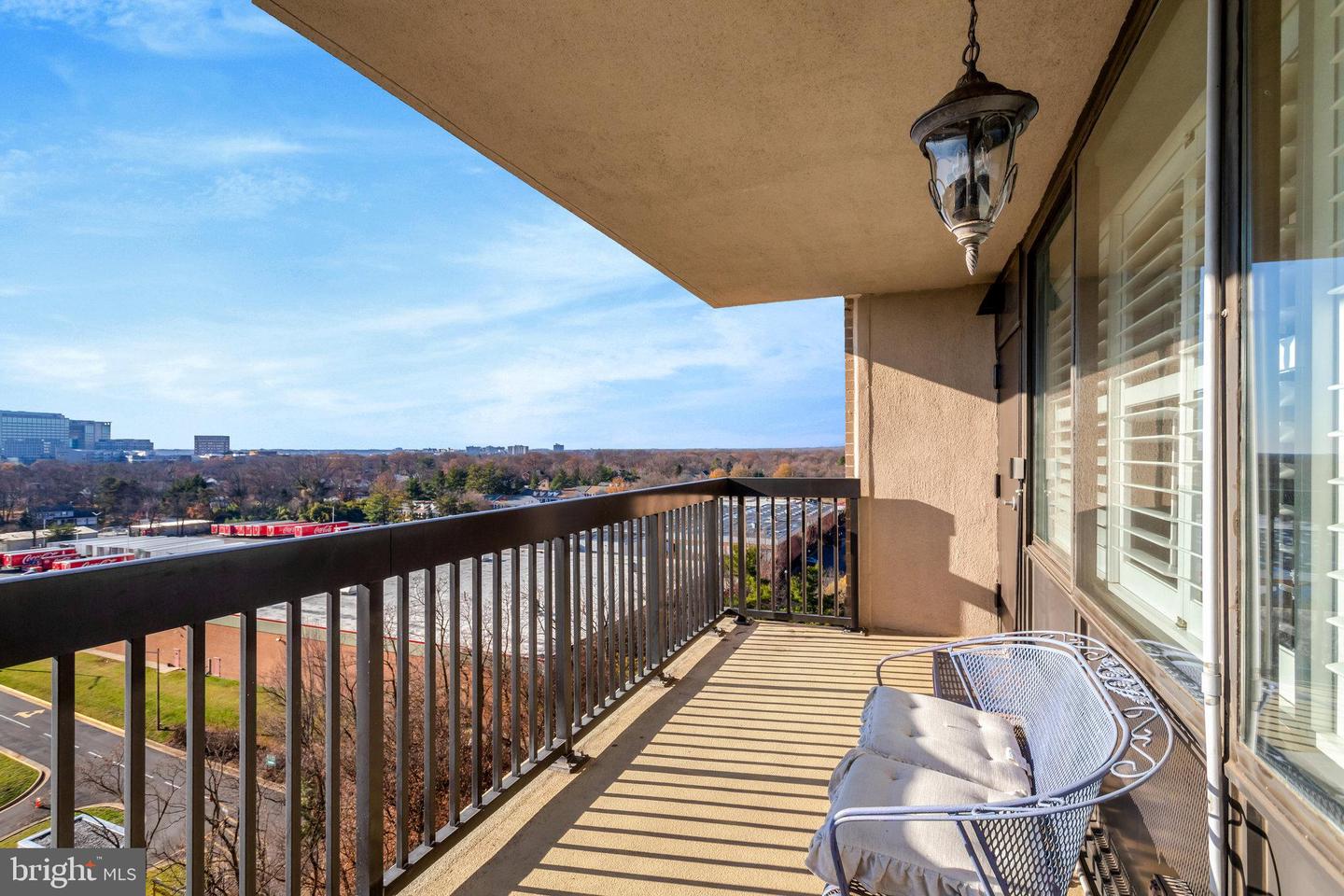 3713 S GEORGE MASON DR #1102, FALLS CHURCH, Virginia 22041, 3 Bedrooms Bedrooms, ,2 BathroomsBathrooms,Residential,For sale,3713 S GEORGE MASON DR #1102,VAFX2280792 MLS # VAFX2280792 3713 S GEORGE MASON DR #1102, FALLS CHURCH, Virginia 22041, 3 Bedrooms Bedrooms, ,2 BathroomsBathrooms,Residential,For sale,3713 S GEORGE MASON DR #1102,VAFX2280792 MLS # VAFX2280792