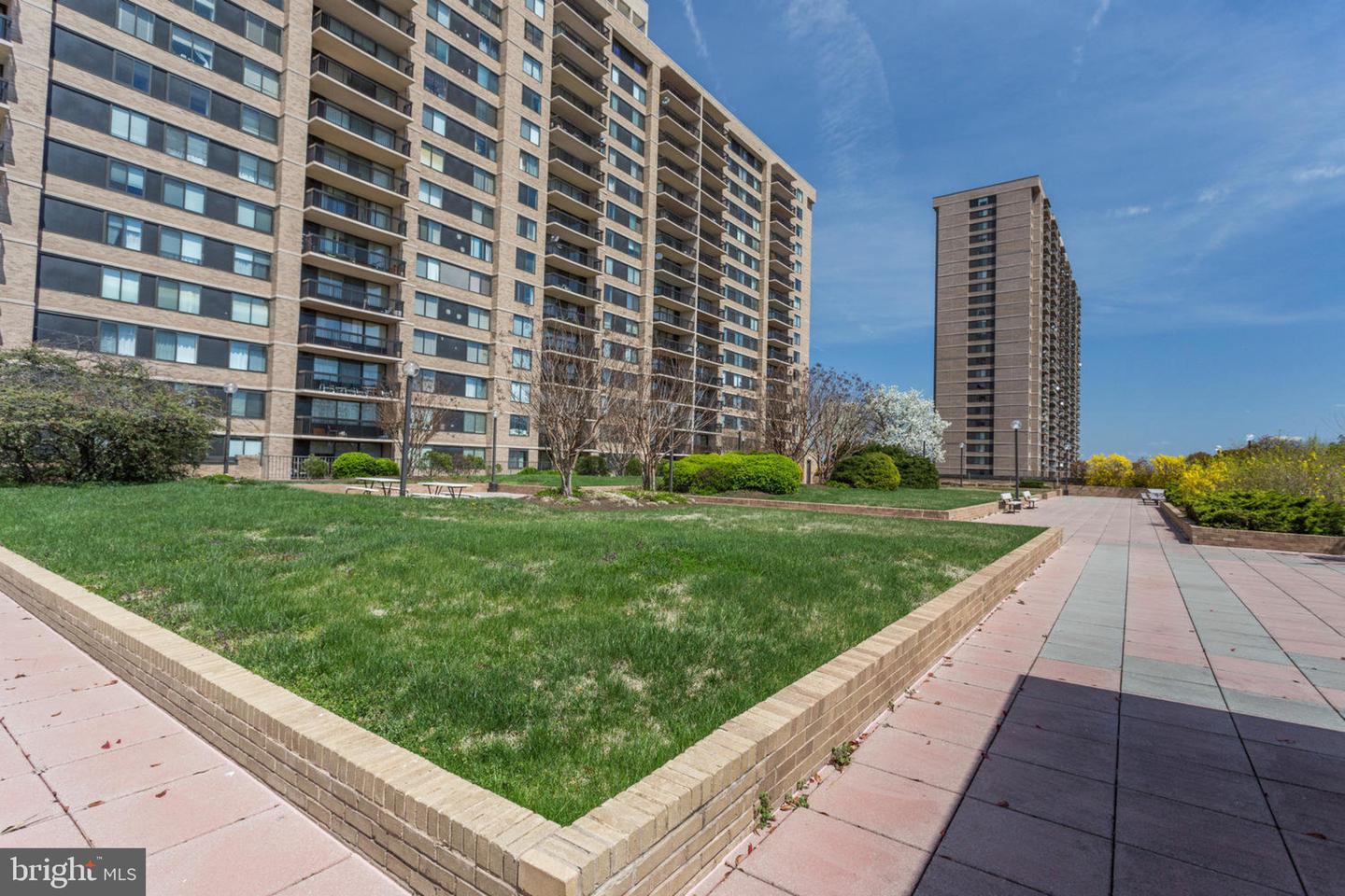 3713 S GEORGE MASON DR #1102, FALLS CHURCH, Virginia 22041, 3 Bedrooms Bedrooms, ,2 BathroomsBathrooms,Residential,For sale,3713 S GEORGE MASON DR #1102,VAFX2280792 MLS # VAFX2280792 3713 S GEORGE MASON DR #1102, FALLS CHURCH, Virginia 22041, 3 Bedrooms Bedrooms, ,2 BathroomsBathrooms,Residential,For sale,3713 S GEORGE MASON DR #1102,VAFX2280792 MLS # VAFX2280792