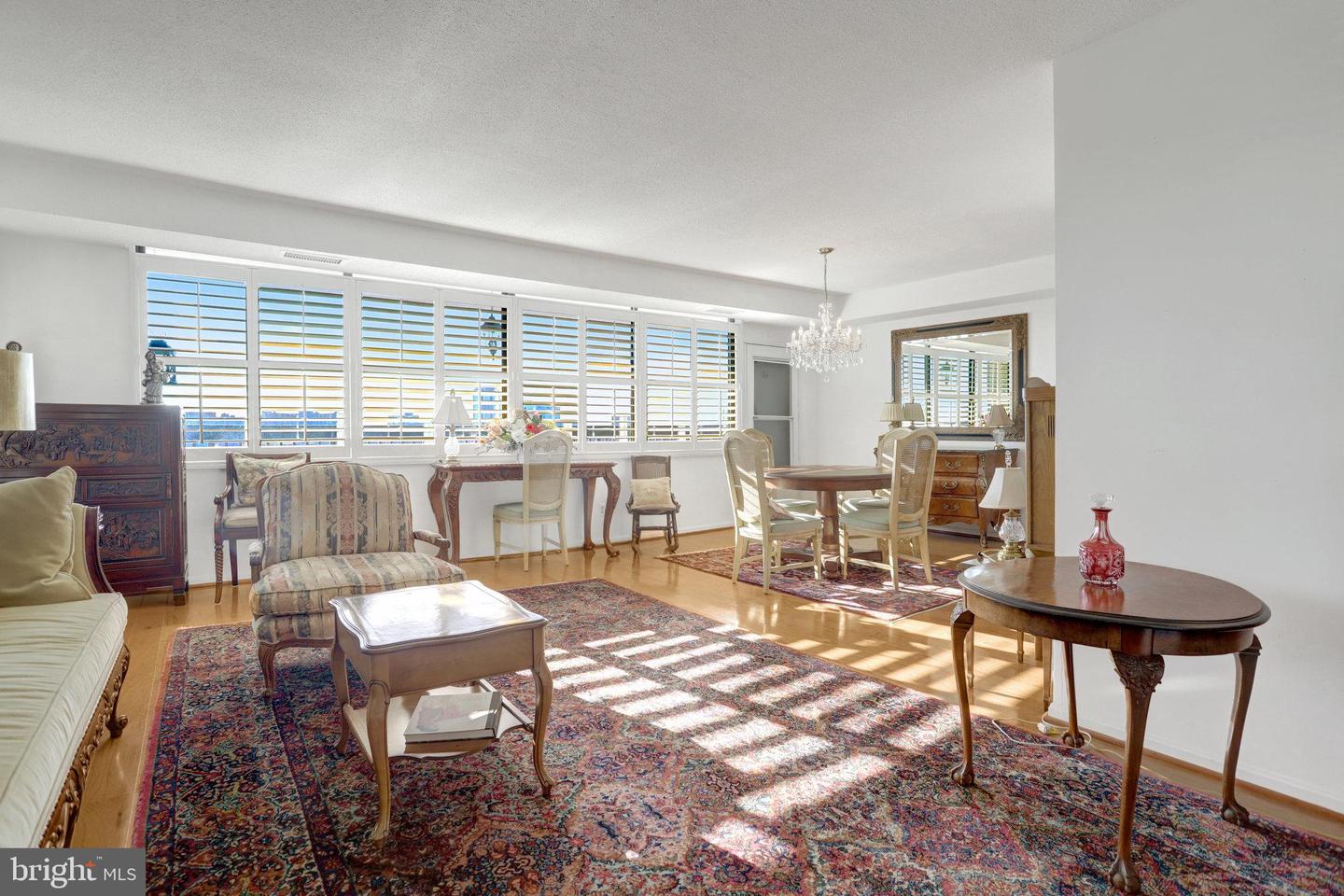 3713 S GEORGE MASON DR #1102, FALLS CHURCH, Virginia 22041, 3 Bedrooms Bedrooms, ,2 BathroomsBathrooms,Residential,For sale,3713 S GEORGE MASON DR #1102,VAFX2280792 MLS # VAFX2280792 3713 S GEORGE MASON DR #1102, FALLS CHURCH, Virginia 22041, 3 Bedrooms Bedrooms, ,2 BathroomsBathrooms,Residential,For sale,3713 S GEORGE MASON DR #1102,VAFX2280792 MLS # VAFX2280792