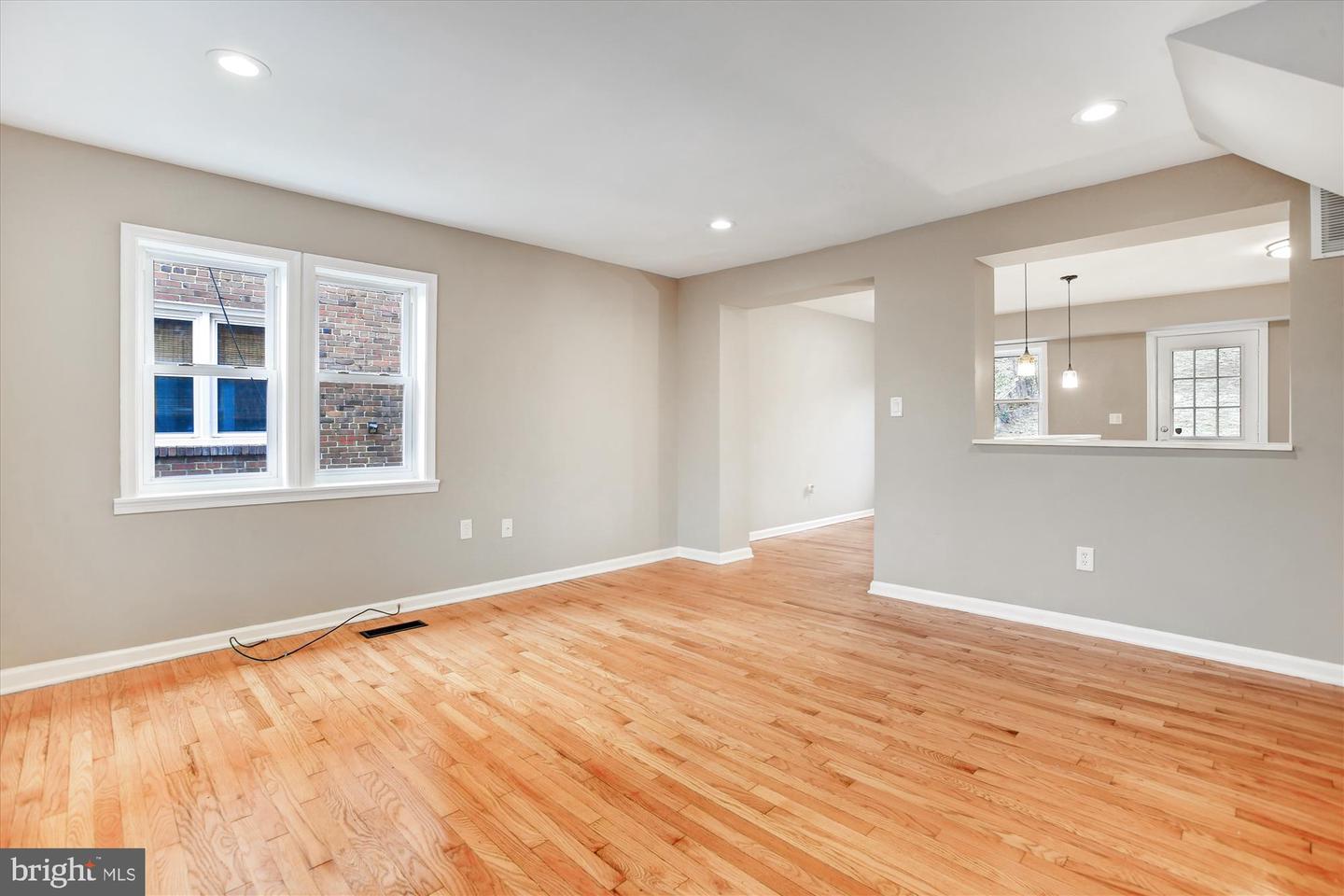 529 FOXHALL PL SE, WASHINGTON, District Of Columbia 20032, 3 Bedrooms Bedrooms, 5 Rooms Rooms,1 BathroomBathrooms,Residential,For sale,529 FOXHALL PL SE,DCDC2233272 MLS # DCDC2233272 529 FOXHALL PL SE, WASHINGTON, District Of Columbia 20032, 3 Bedrooms Bedrooms, 5 Rooms Rooms,1 BathroomBathrooms,Residential,For sale,529 FOXHALL PL SE,DCDC2233272 MLS # DCDC2233272