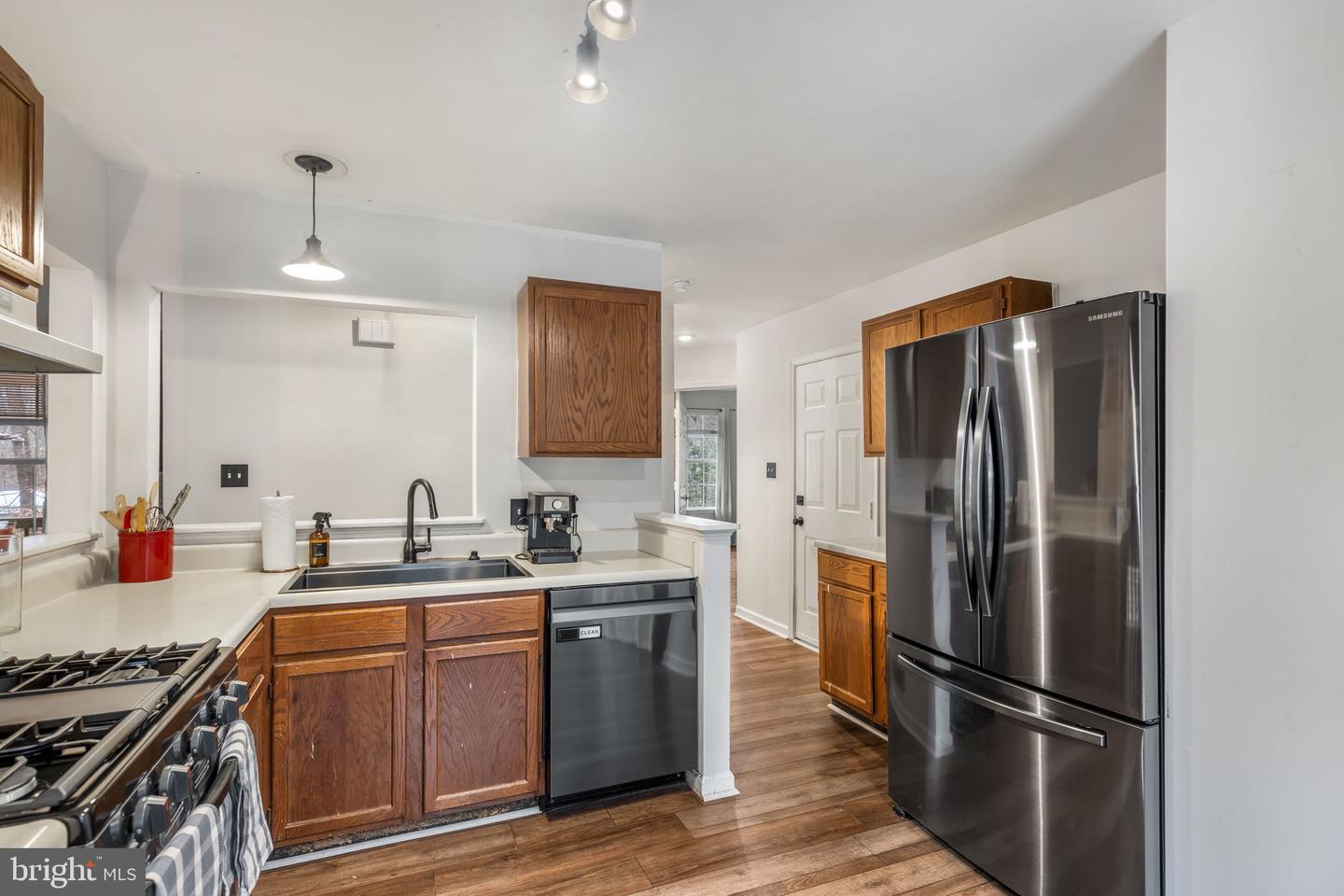 10907 CRESTWOOD DR, SPOTSYLVANIA, Virginia 22553, 3 Bedrooms Bedrooms, ,2 BathroomsBathrooms,Residential,For sale,10907 CRESTWOOD DR,VASP2037904 MLS # VASP2037904 10907 CRESTWOOD DR, SPOTSYLVANIA, Virginia 22553, 3 Bedrooms Bedrooms, ,2 BathroomsBathrooms,Residential,For sale,10907 CRESTWOOD DR,VASP2037904 MLS # VASP2037904