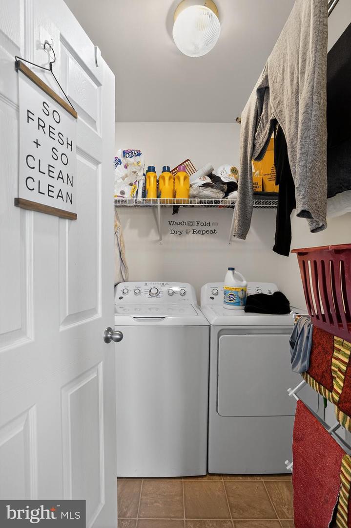 433 TOWN RUN LN, STEPHENS CITY, Virginia 22655, 3 Bedrooms Bedrooms, ,3 BathroomsBathrooms,Residential,For sale,433 TOWN RUN LN,VAFV2038292 MLS # VAFV2038292 433 TOWN RUN LN, STEPHENS CITY, Virginia 22655, 3 Bedrooms Bedrooms, ,3 BathroomsBathrooms,Residential,For sale,433 TOWN RUN LN,VAFV2038292 MLS # VAFV2038292