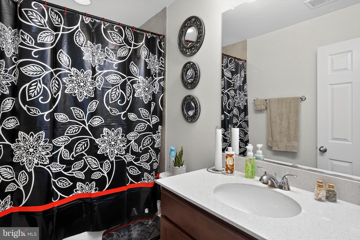 433 TOWN RUN LN, STEPHENS CITY, Virginia 22655, 3 Bedrooms Bedrooms, ,3 BathroomsBathrooms,Residential,For sale,433 TOWN RUN LN,VAFV2038292 MLS # VAFV2038292 433 TOWN RUN LN, STEPHENS CITY, Virginia 22655, 3 Bedrooms Bedrooms, ,3 BathroomsBathrooms,Residential,For sale,433 TOWN RUN LN,VAFV2038292 MLS # VAFV2038292