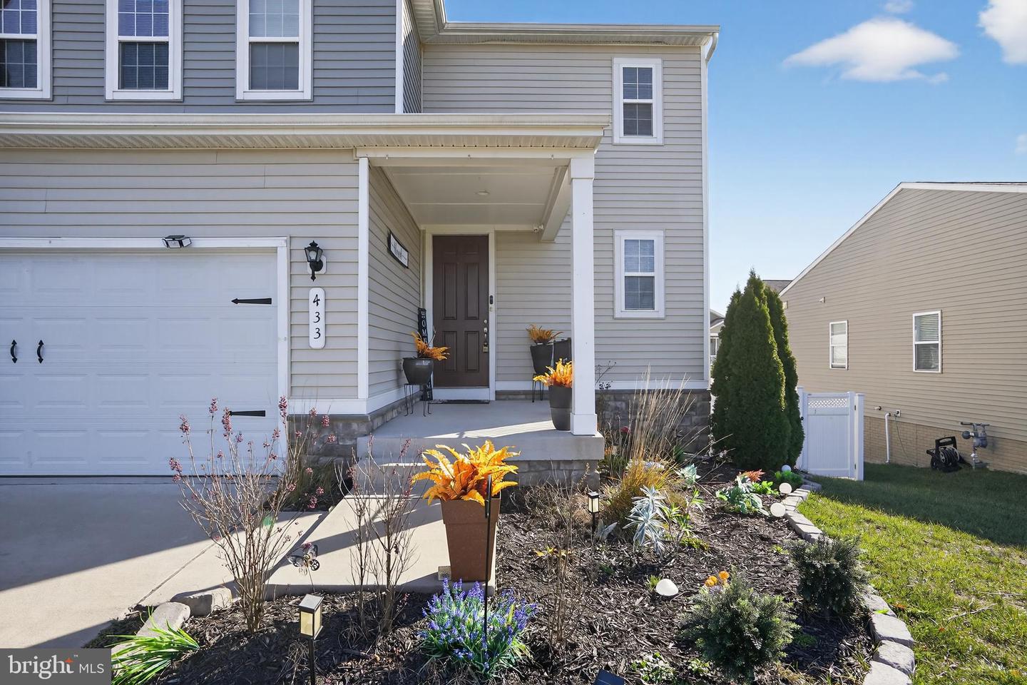 433 TOWN RUN LN, STEPHENS CITY, Virginia 22655, 3 Bedrooms Bedrooms, ,3 BathroomsBathrooms,Residential,For sale,433 TOWN RUN LN,VAFV2038292 MLS # VAFV2038292 433 TOWN RUN LN, STEPHENS CITY, Virginia 22655, 3 Bedrooms Bedrooms, ,3 BathroomsBathrooms,Residential,For sale,433 TOWN RUN LN,VAFV2038292 MLS # VAFV2038292