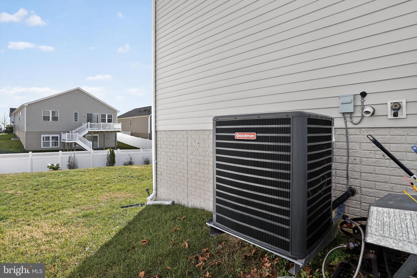 433 TOWN RUN LN, STEPHENS CITY, Virginia 22655, 3 Bedrooms Bedrooms, ,3 BathroomsBathrooms,Residential,For sale,433 TOWN RUN LN,VAFV2038292 MLS # VAFV2038292 433 TOWN RUN LN, STEPHENS CITY, Virginia 22655, 3 Bedrooms Bedrooms, ,3 BathroomsBathrooms,Residential,For sale,433 TOWN RUN LN,VAFV2038292 MLS # VAFV2038292