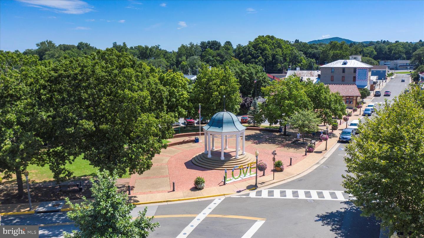 1207 ODEN ST, FRONT ROYAL, Virginia 22630, 3 Bedrooms Bedrooms, ,3 BathroomsBathrooms,Residential,For sale,1207 ODEN ST,VAWR2012888 MLS # VAWR2012888 1207 ODEN ST, FRONT ROYAL, Virginia 22630, 3 Bedrooms Bedrooms, ,3 BathroomsBathrooms,Residential,For sale,1207 ODEN ST,VAWR2012888 MLS # VAWR2012888